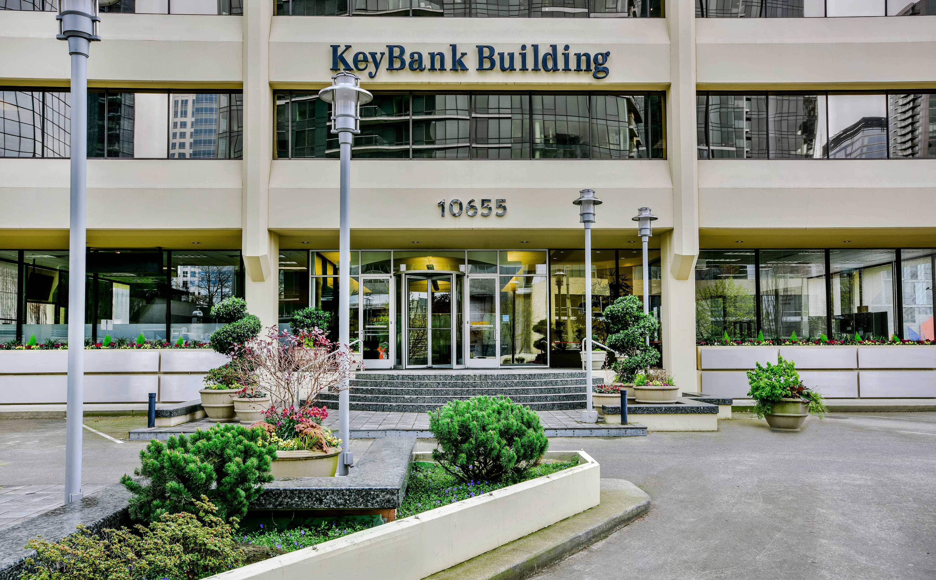 KEY BANK BUILDING GARAGE details