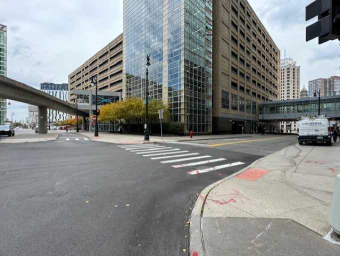 ONE CAMPUS MARTIUS GARAGE. Lot (1)